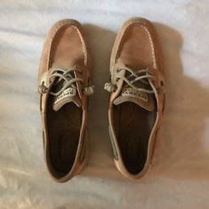 Sperry boat shoe